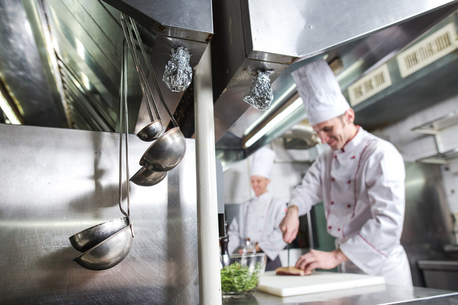 Jak zoptymalizować przestrzeń w kuchni restauracyjnej?